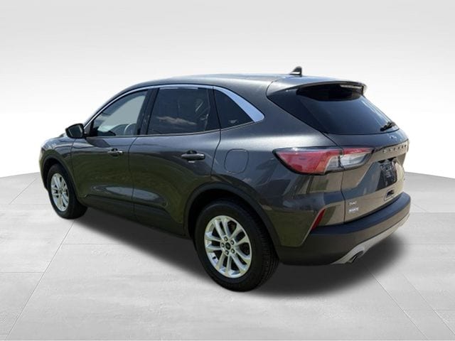 Used 2020 Ford Escape SE with VIN 1FMCU0G69LUC31693 for sale in Archbold, OH