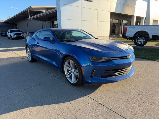 2016 Chevrolet Camaro 1LT photo 3