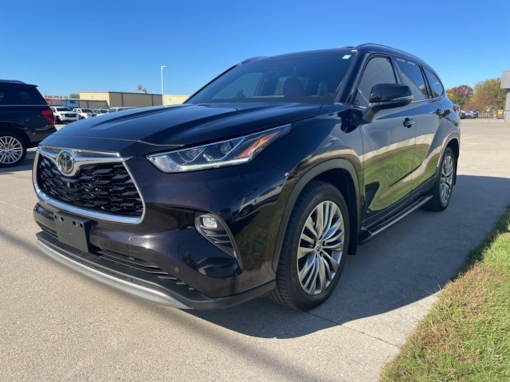 Used 2021 Toyota Highlander Platinum SUV
