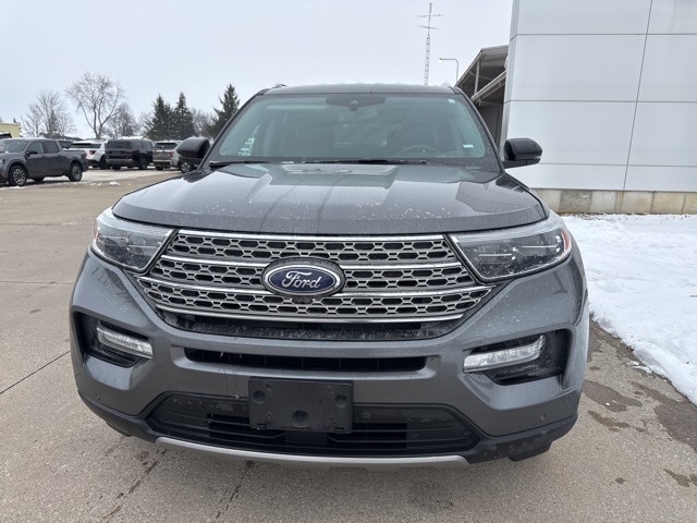 2023 Ford Explorer Limited's photo