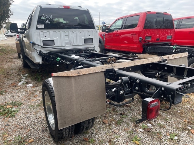 2026 Ford F-550 photo 4