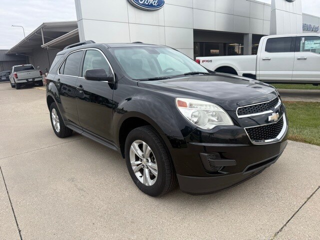 2015 Chevrolet Equinox LT photo 2