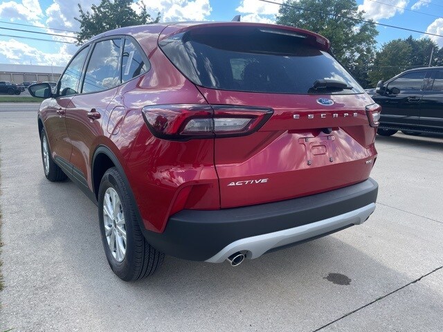 2026 Ford Escape Active photo 2