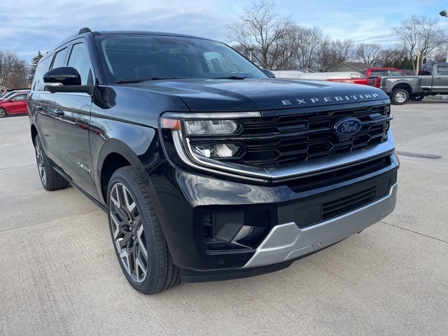 2026 Ford Expedition Platinum's photo