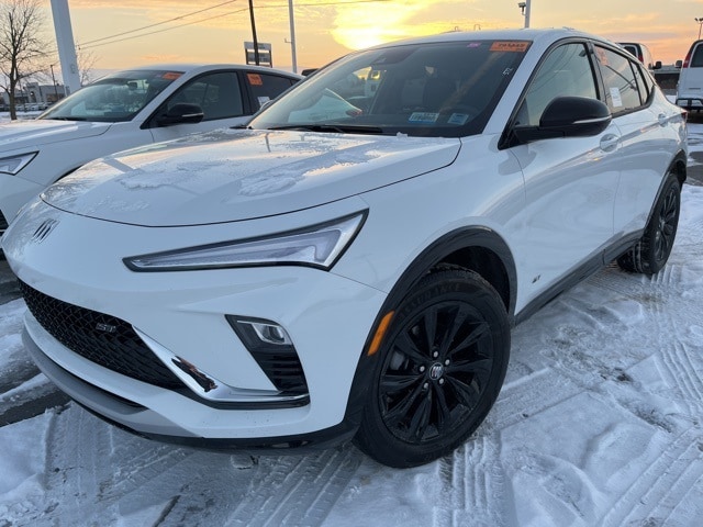 2025 Buick Envista Sport Touring's photo