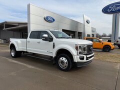 2022 Ford F-450SD Platinum Truck in Archbold, OH