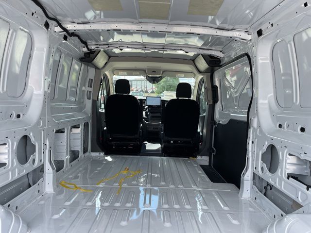 2025 Ford Transit Van Base - Photo 13