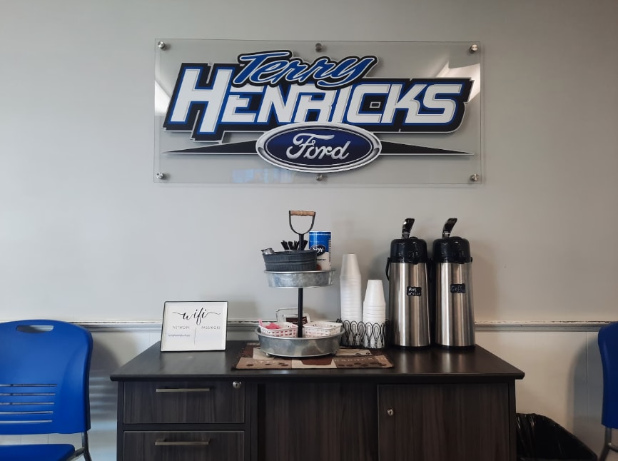 https://pictures.dealer.com/r/richarchboldfordfd/1234/831ed8e86a8f4e0e9ca056f12cddad0e.png