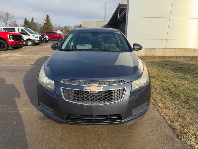 2014 Chevrolet Cruze LS's photo