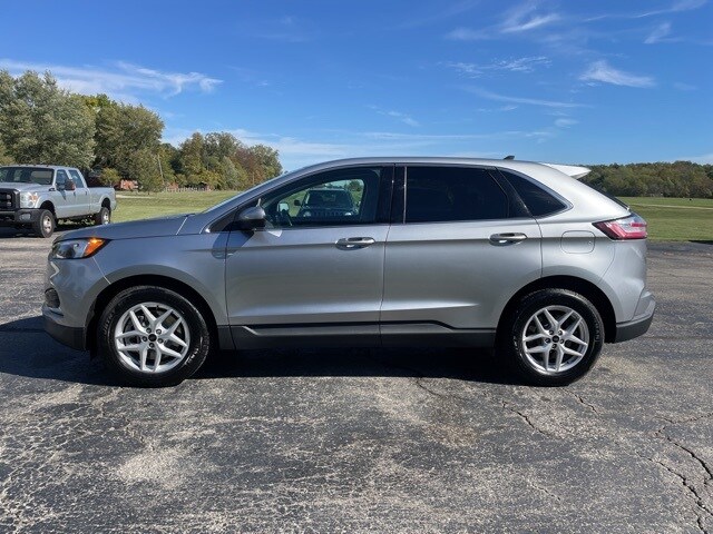 2024 Ford Edge SEL photo 4