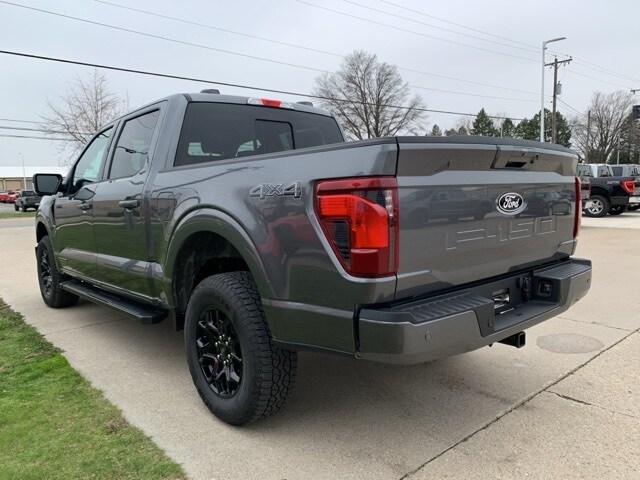 2025 Ford F-150 XLT photo 2