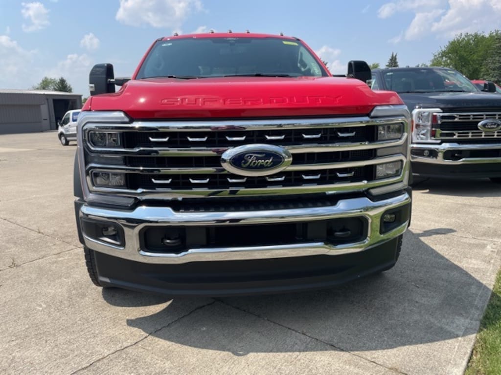 New 2025 Ford F-550SD Lariat Chassis