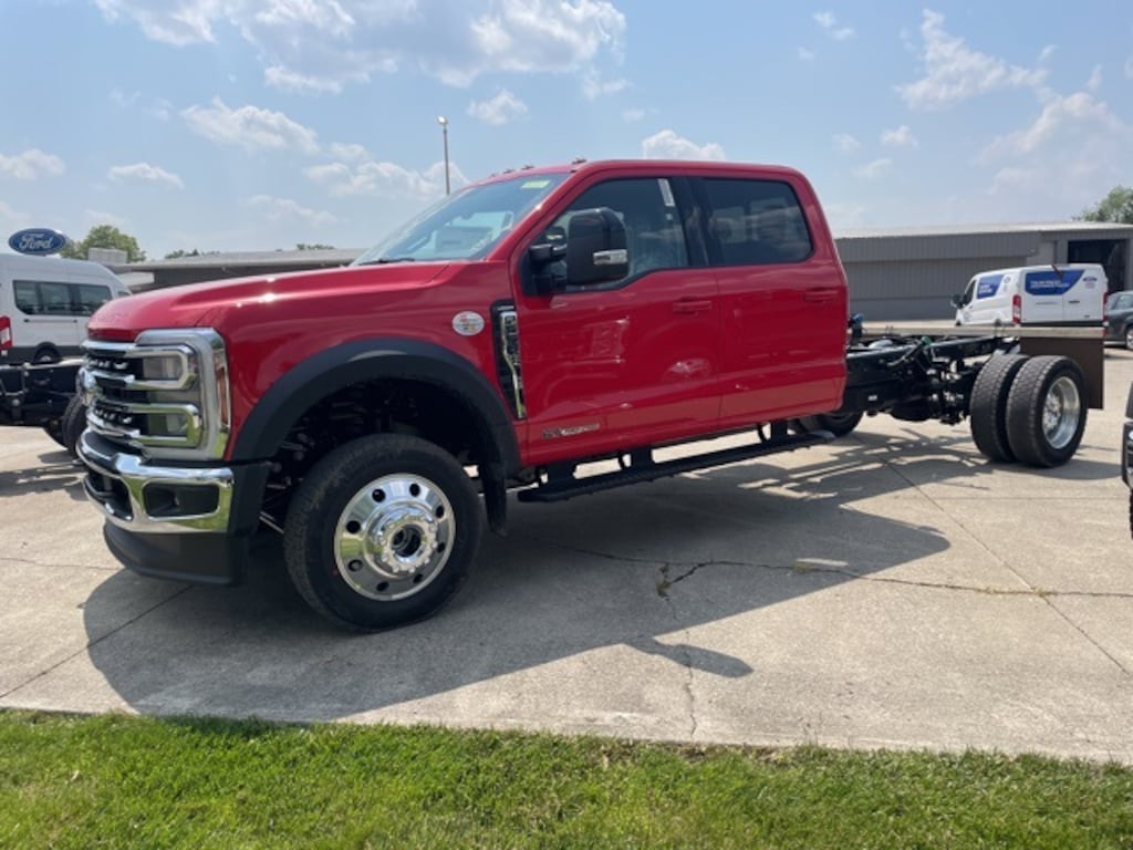 New 2025 Ford F-550SD Lariat Chassis