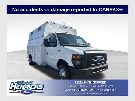 2009 Ford E-450SD Base Cab/Chassis