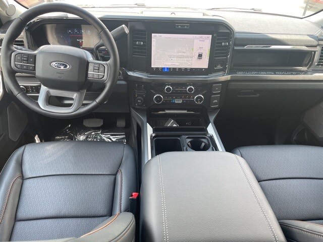 2025 Ford F-250 photo 3