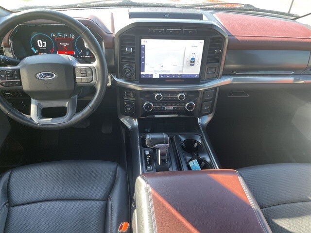 2023 Ford F-150 Lariat photo 2