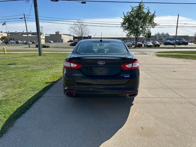2016 Ford Fusion Titanium photo 4