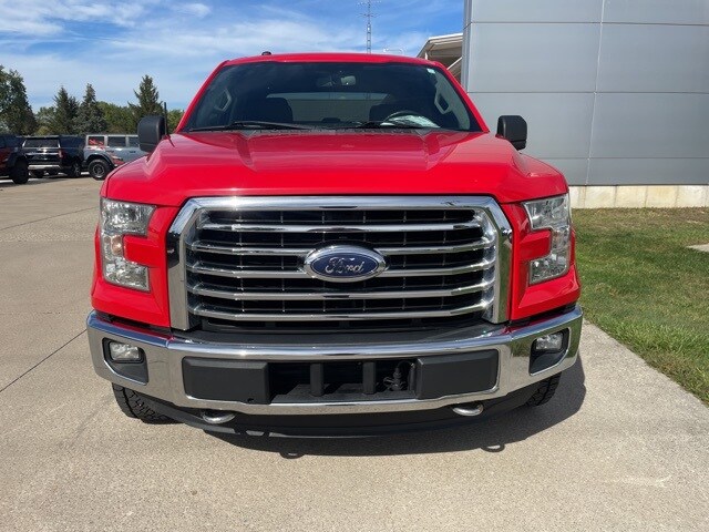 2016 Ford F-150 XLT photo 2