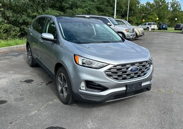 2020 Ford Edge SEL photo 3