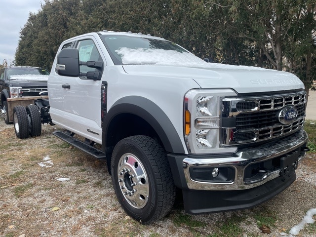 2026 Ford F-550 Super Duty Chassis Cab XLT's photo