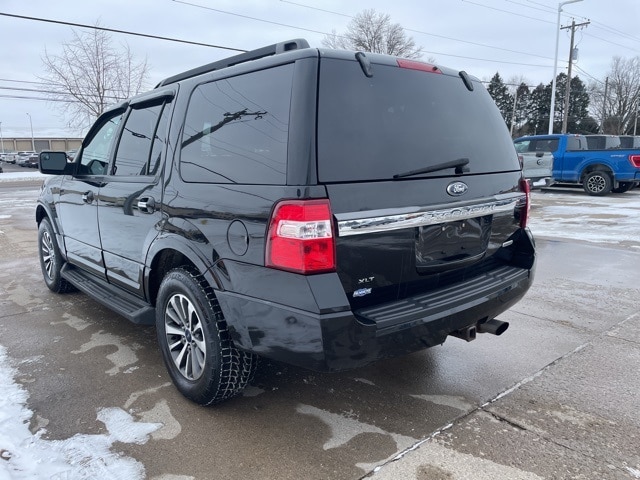 Used 2015 Ford Expedition XLT with VIN 1FMJU1JT6FEF40404 for sale in Archbold, OH
