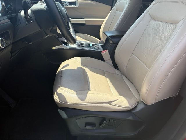 2023 Ford Explorer Limited - Photo 9