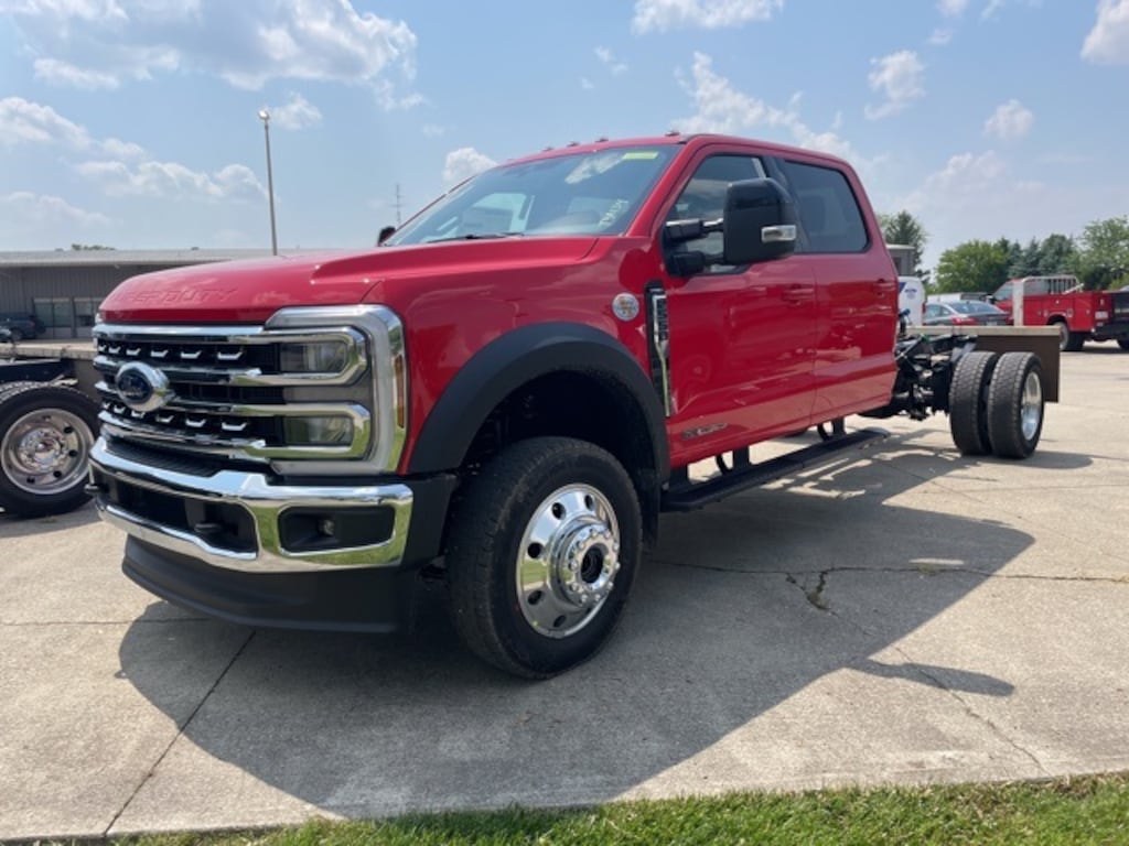 New 2025 Ford F-550SD Lariat Chassis