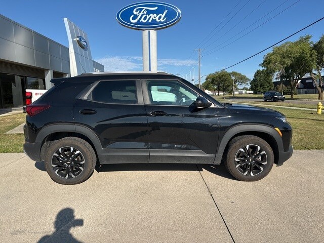 2023 Chevrolet Trailblazer LT photo 4