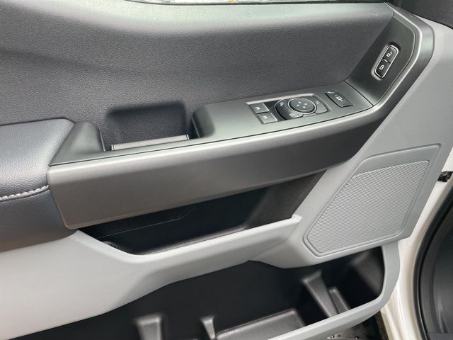 2026 Ford F-550 Super Duty Chassis Cab XLT - Photo 10