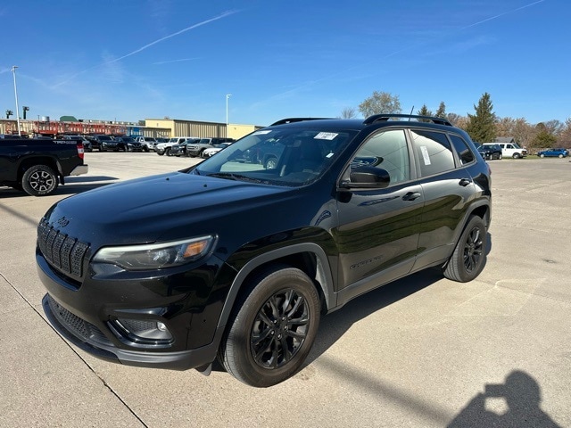 2023 Jeep Cherokee Altitude photo 3