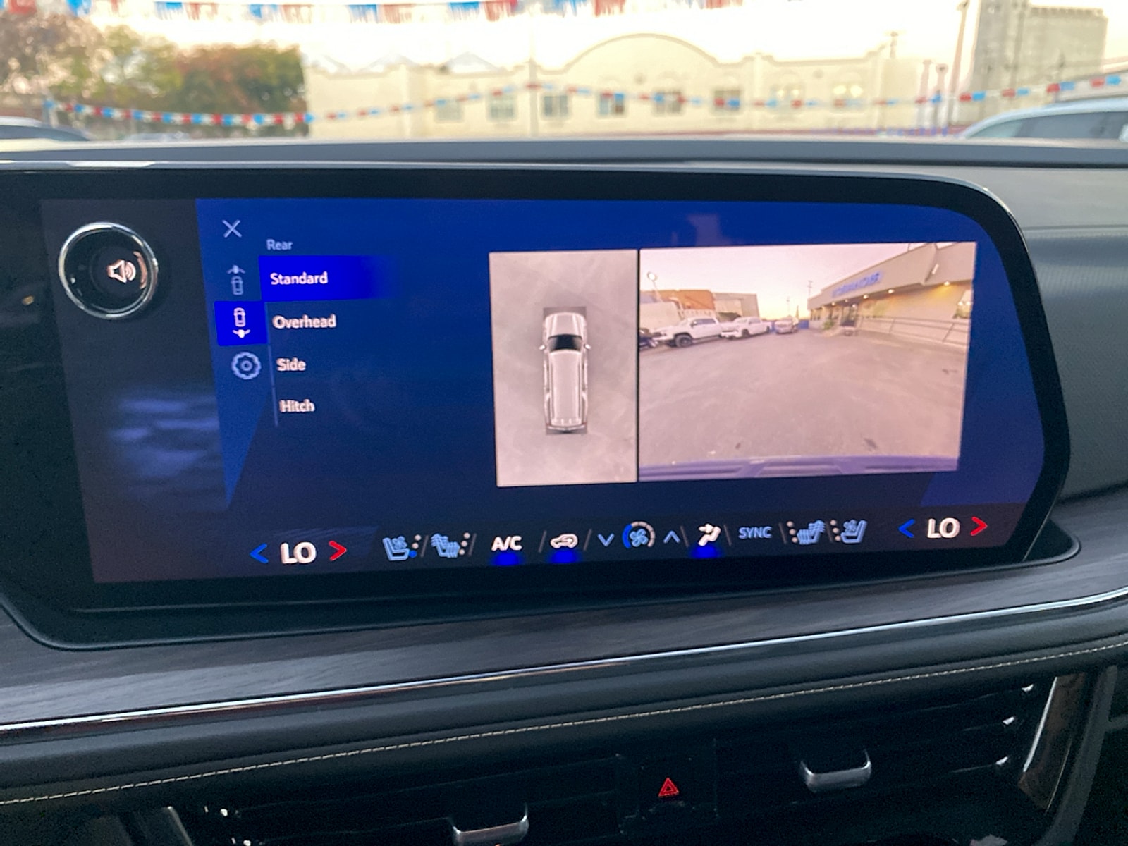 2025 Chevrolet Suburban Premier - Photo 26