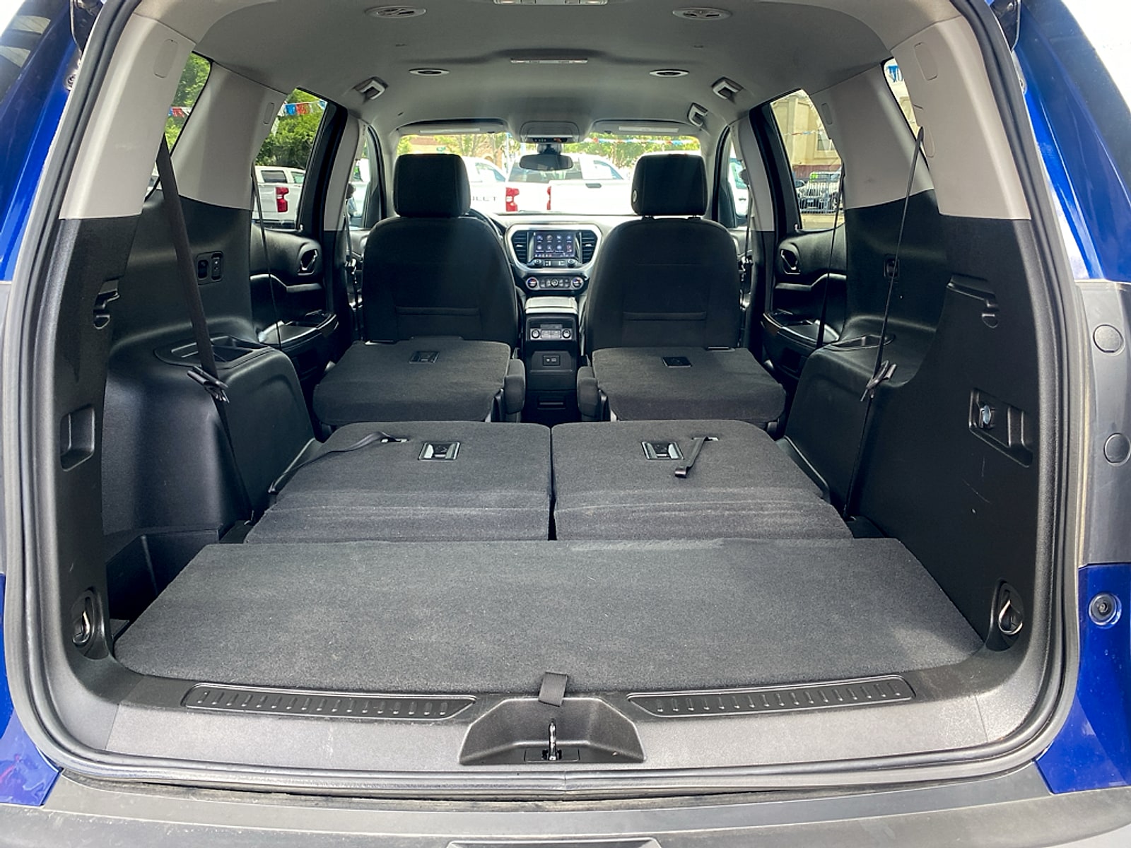 2023 GMC Acadia SLE - Photo 12