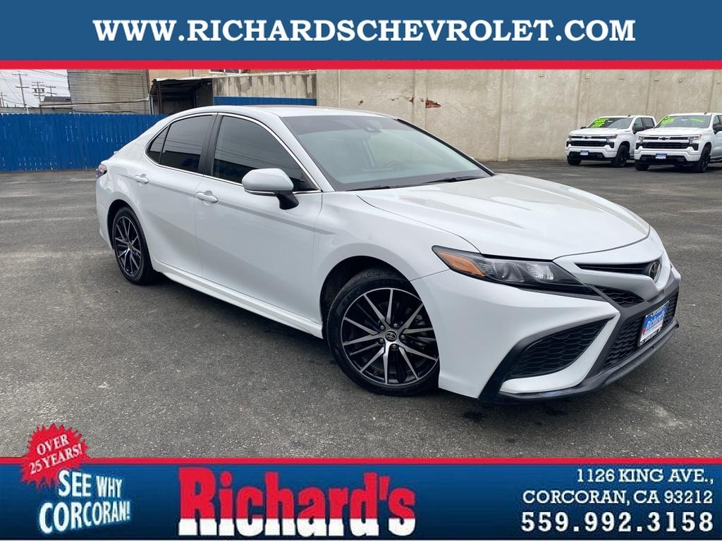Used 2023 Toyota Camry SE