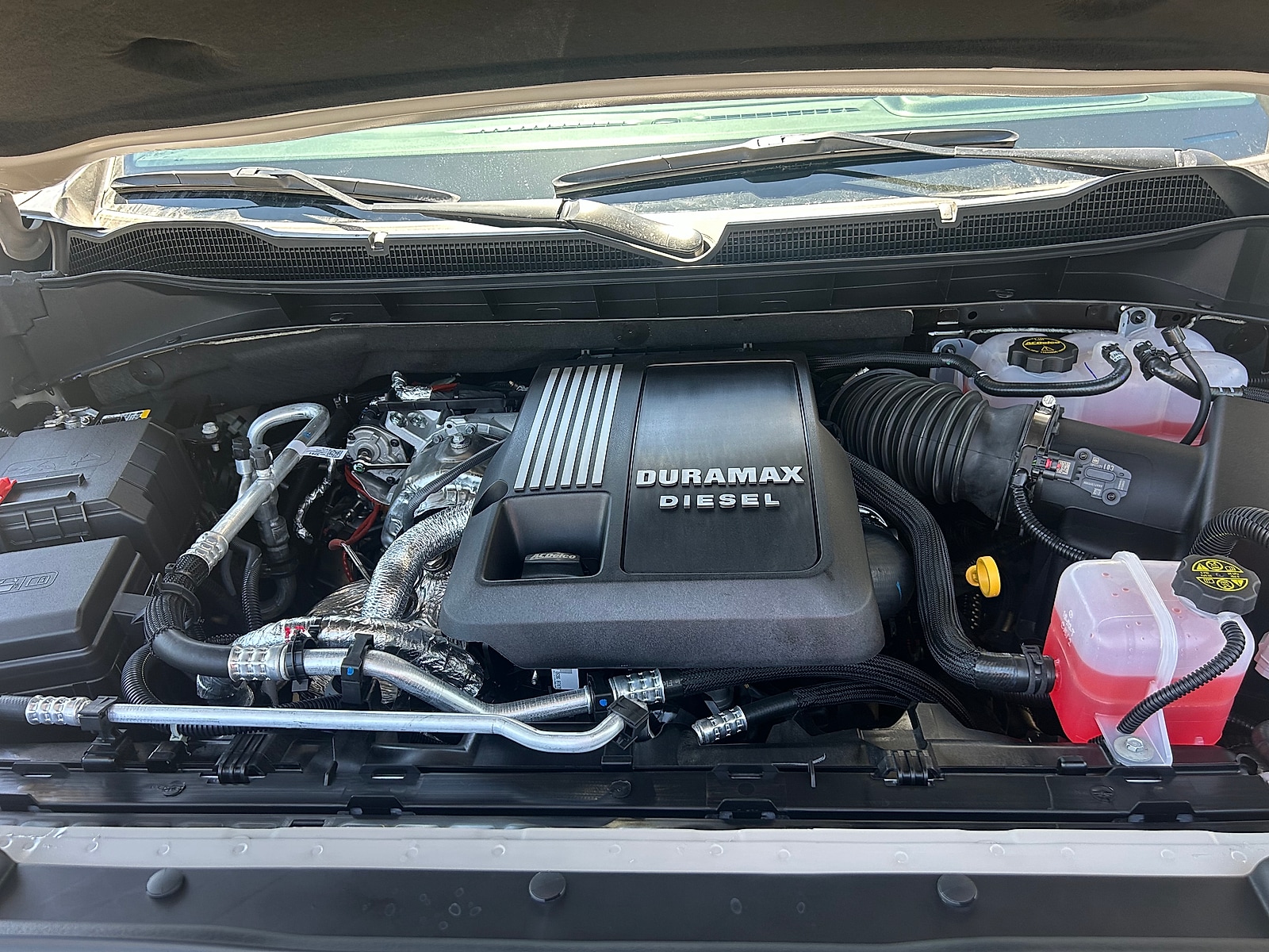 2026 Chevrolet Silverado 1500 ZR2 - Photo 12