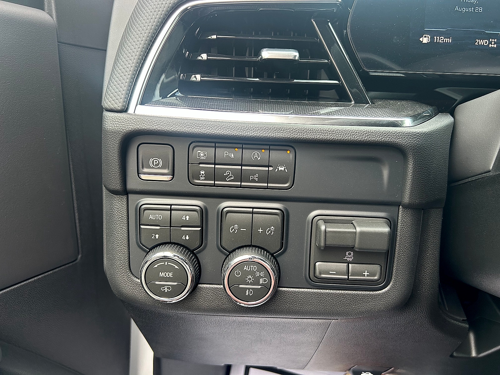 2026 Chevrolet Tahoe RST - Photo 17
