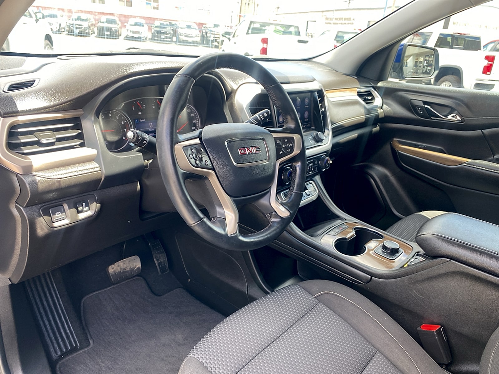2023 GMC Acadia SLE - Photo 15