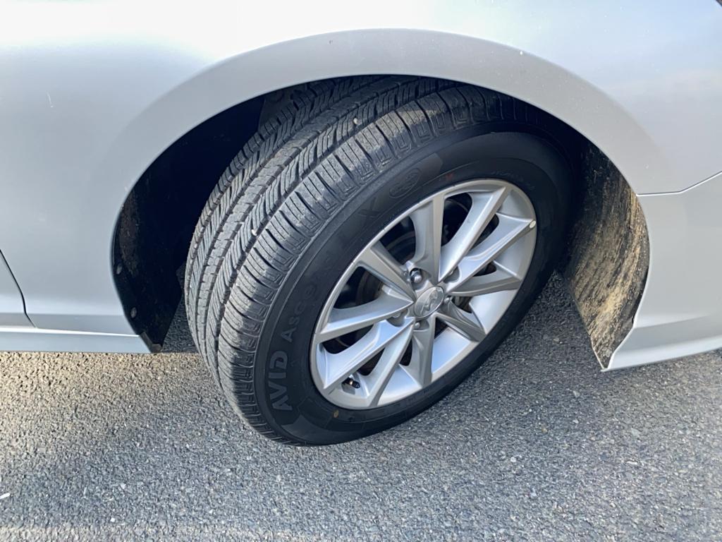 2018 Hyundai Sonata Eco photo 2