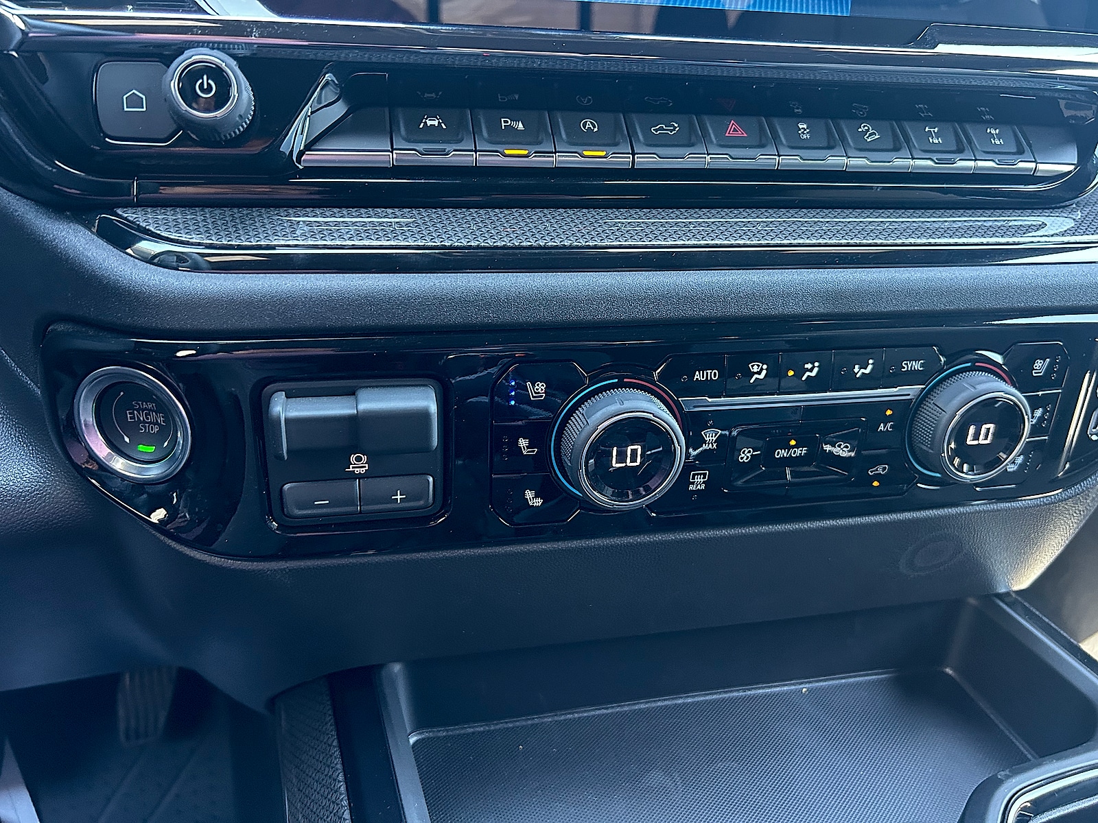 2026 Chevrolet Silverado 1500 ZR2 - Photo 22