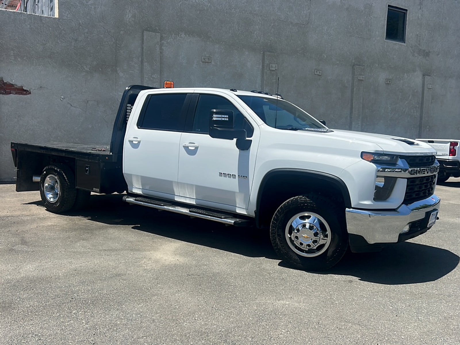 2023 Chevrolet Silverado HD 1LT 4WD Crew Cab 171.5" WB's photo