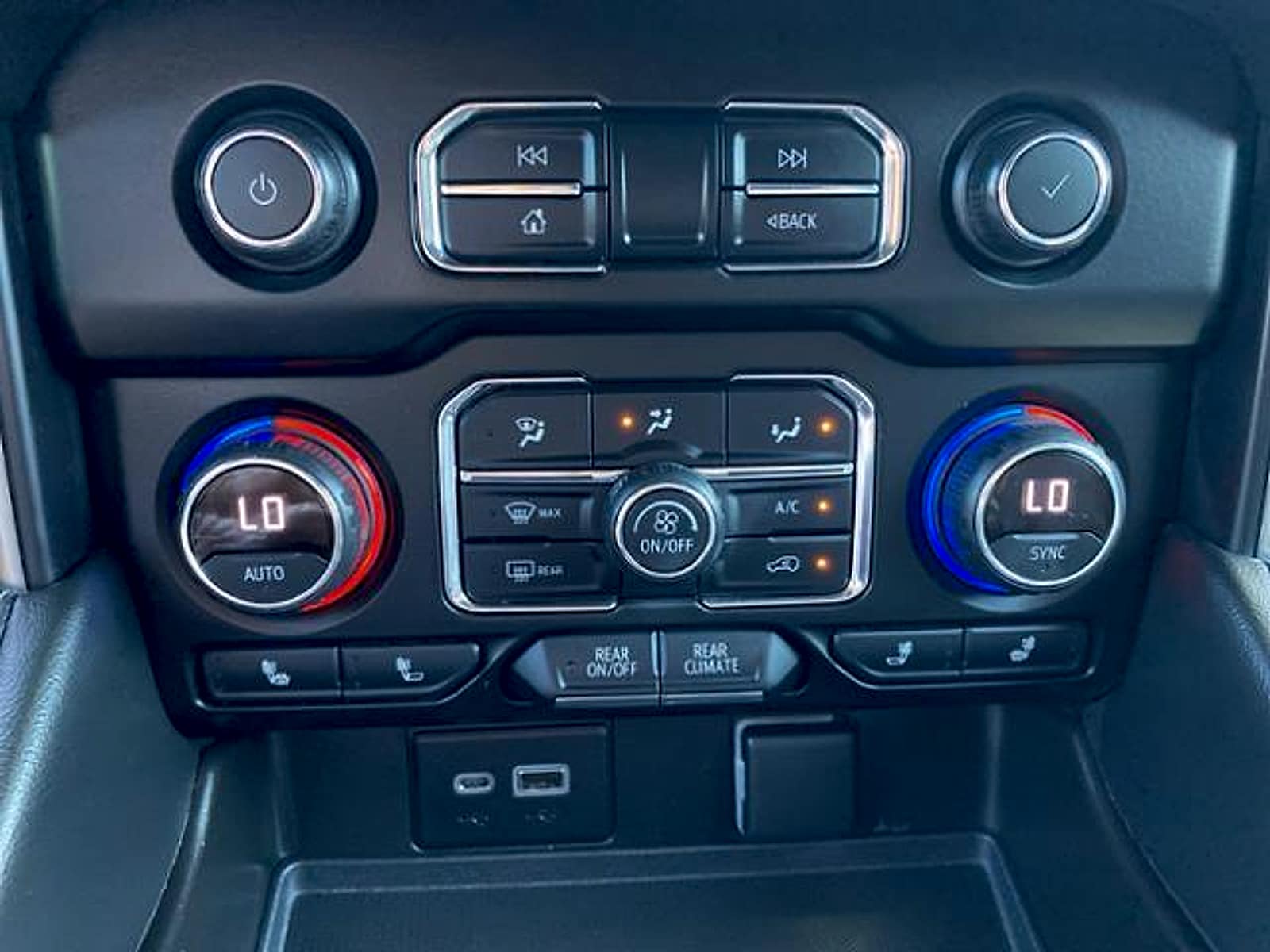 2021 Chevrolet Tahoe LT - Photo 31