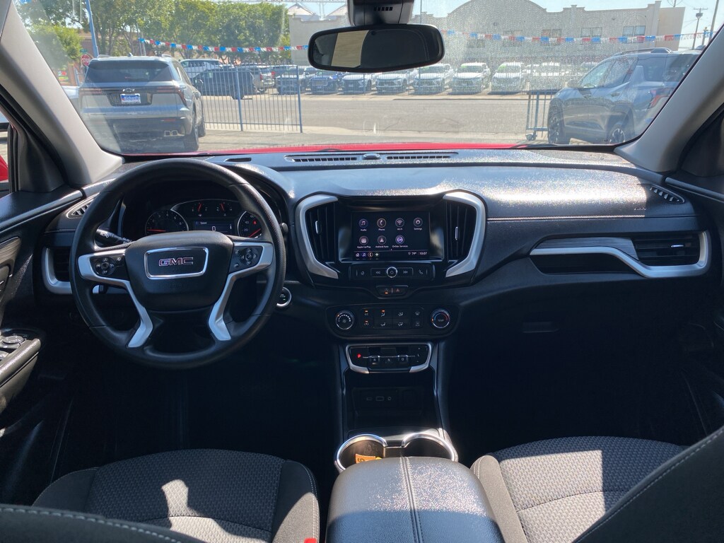 2024 Gmc Terrain SLE photo 3