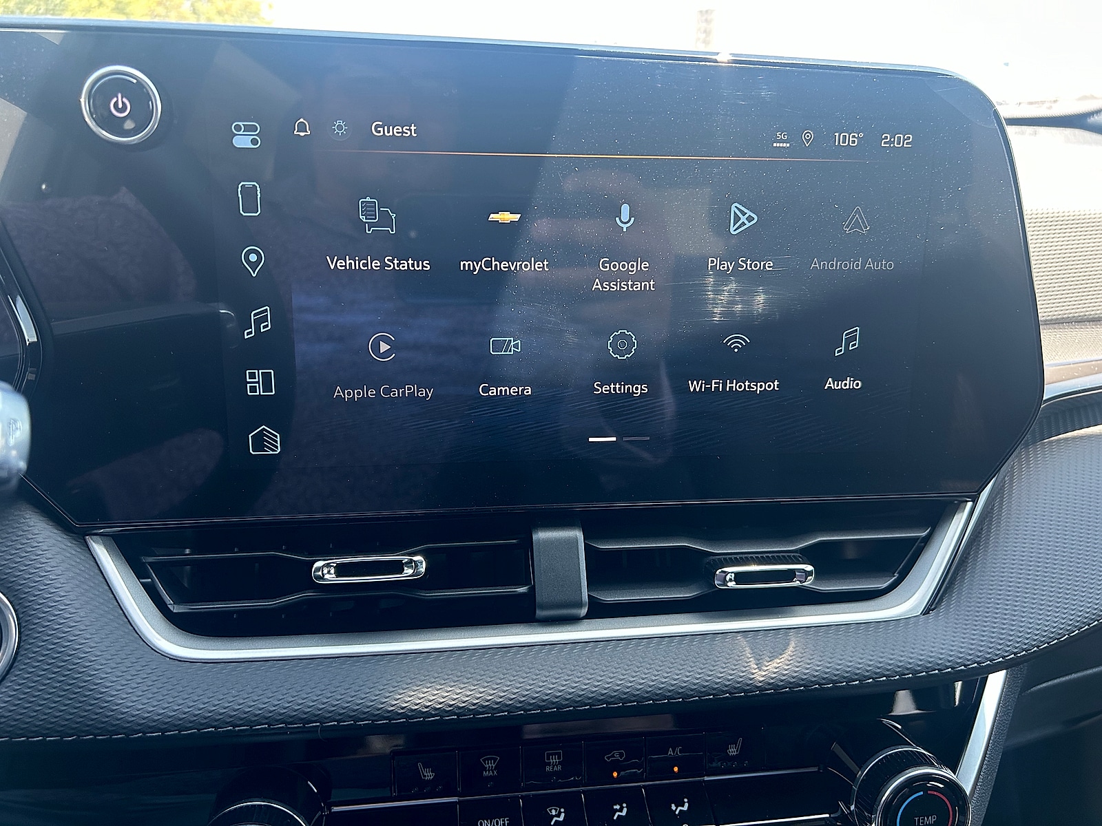 2027 Chevrolet Equinox LT - Photo 18
