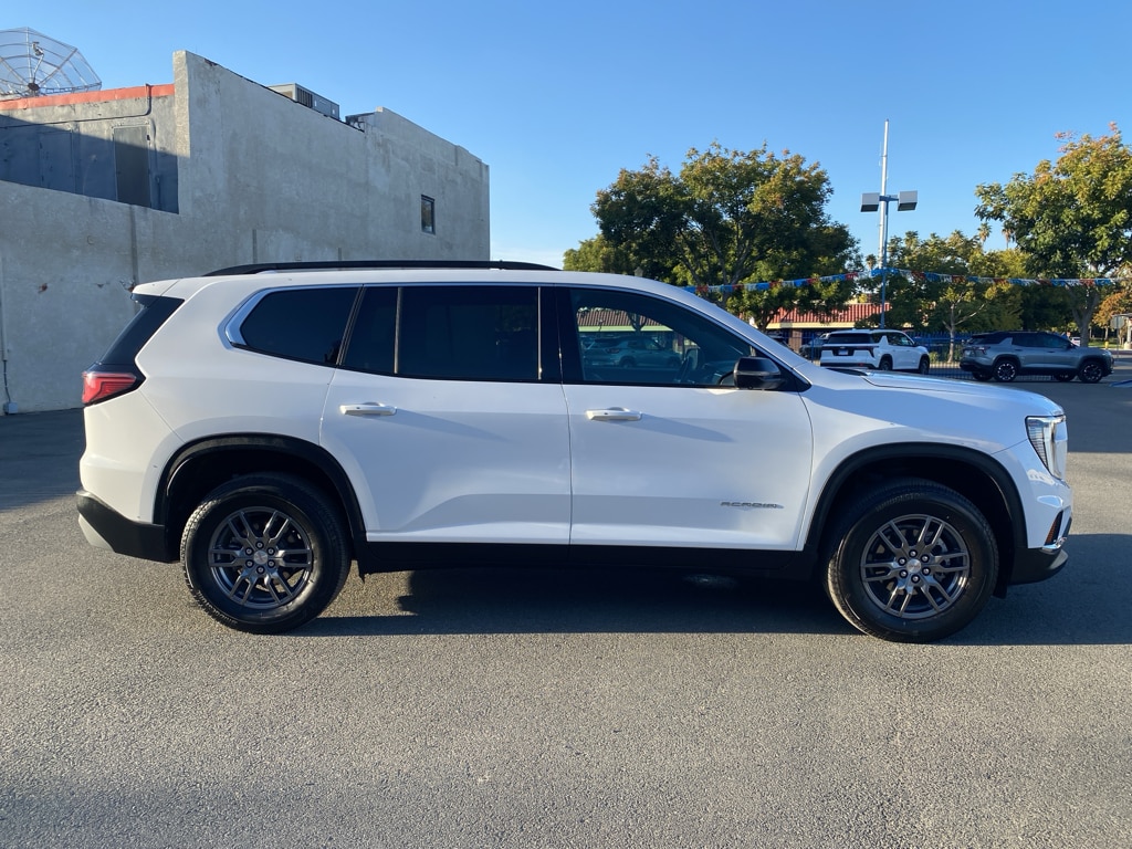 Used 2025 GMC Acadia Elevation SUV