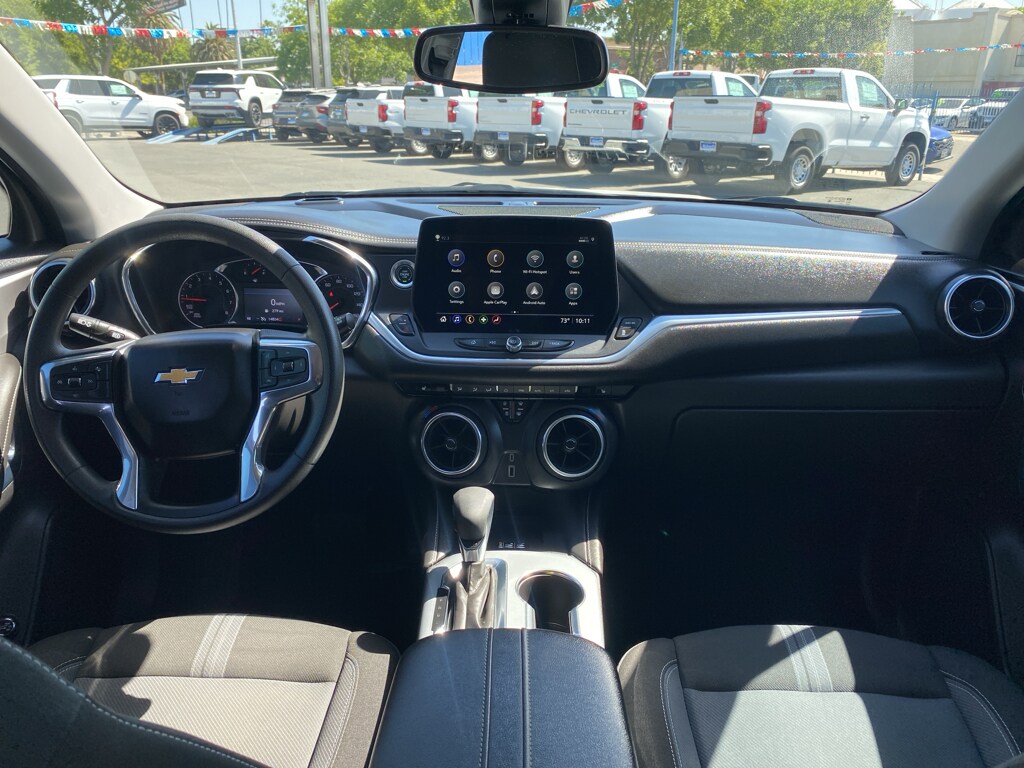 2023 Chevrolet Blazer 2LT photo 3