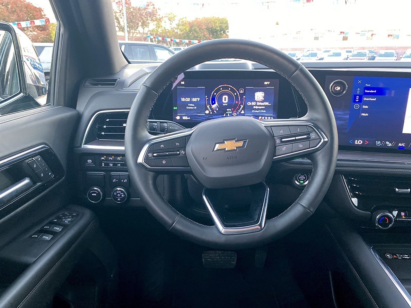 2025 Chevrolet Suburban Premier - Photo 4