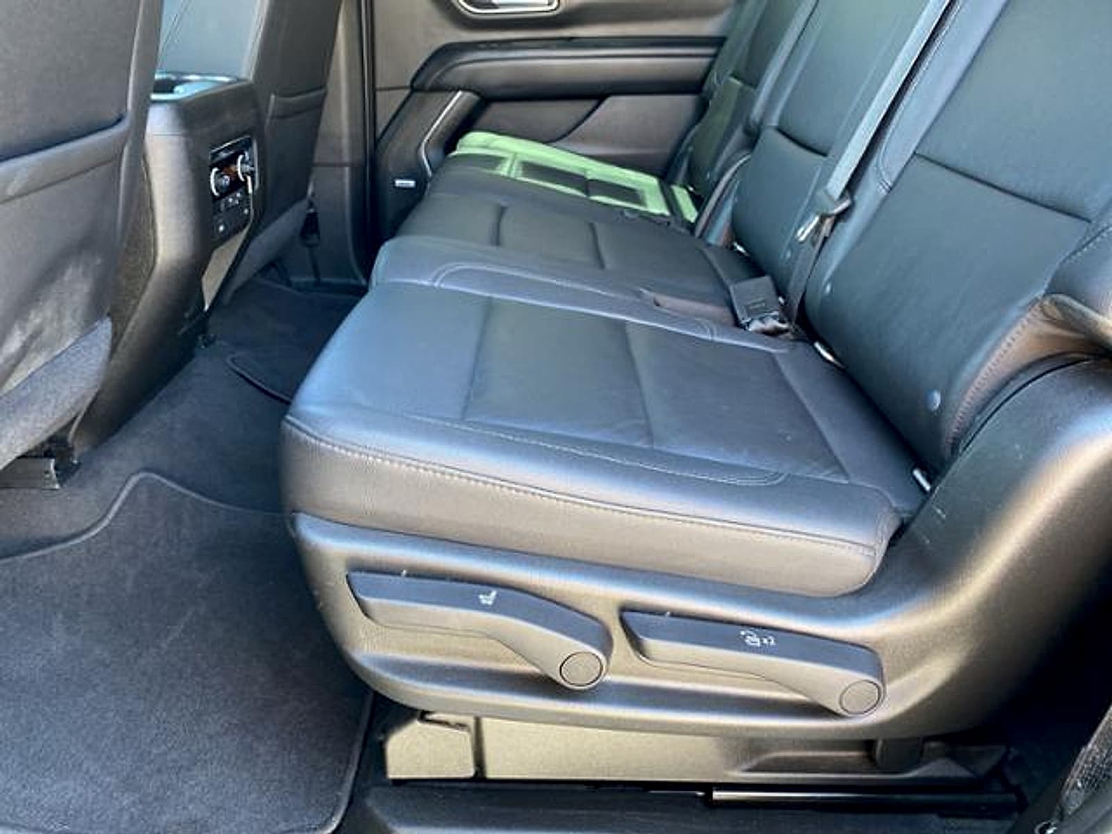 2021 Chevrolet Tahoe LT - Photo 19