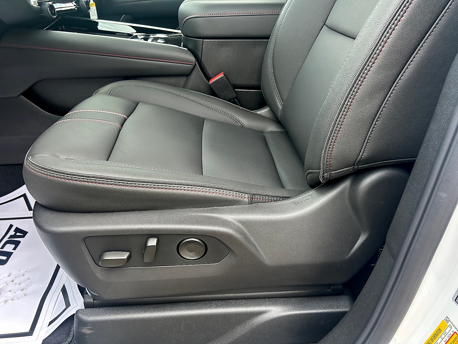 2026 Chevrolet Tahoe RST - Photo 14