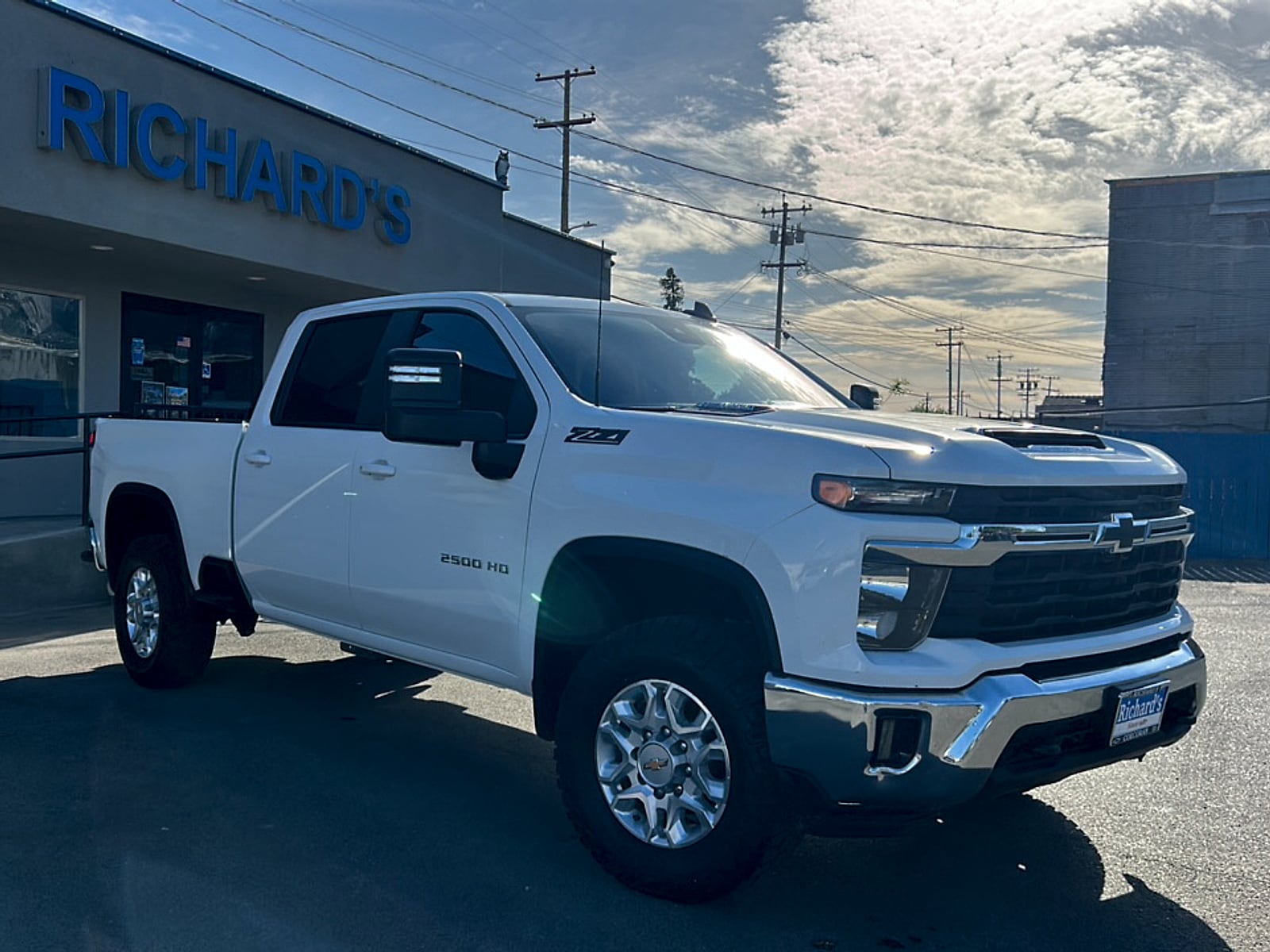 2024 Chevrolet Silverado HD LT 4WD Crew Cab Standard Box's photo