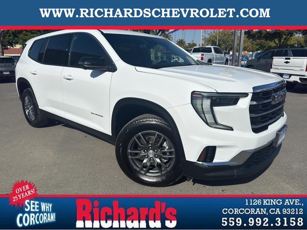 2025 GMC Acadia Elevation's photo