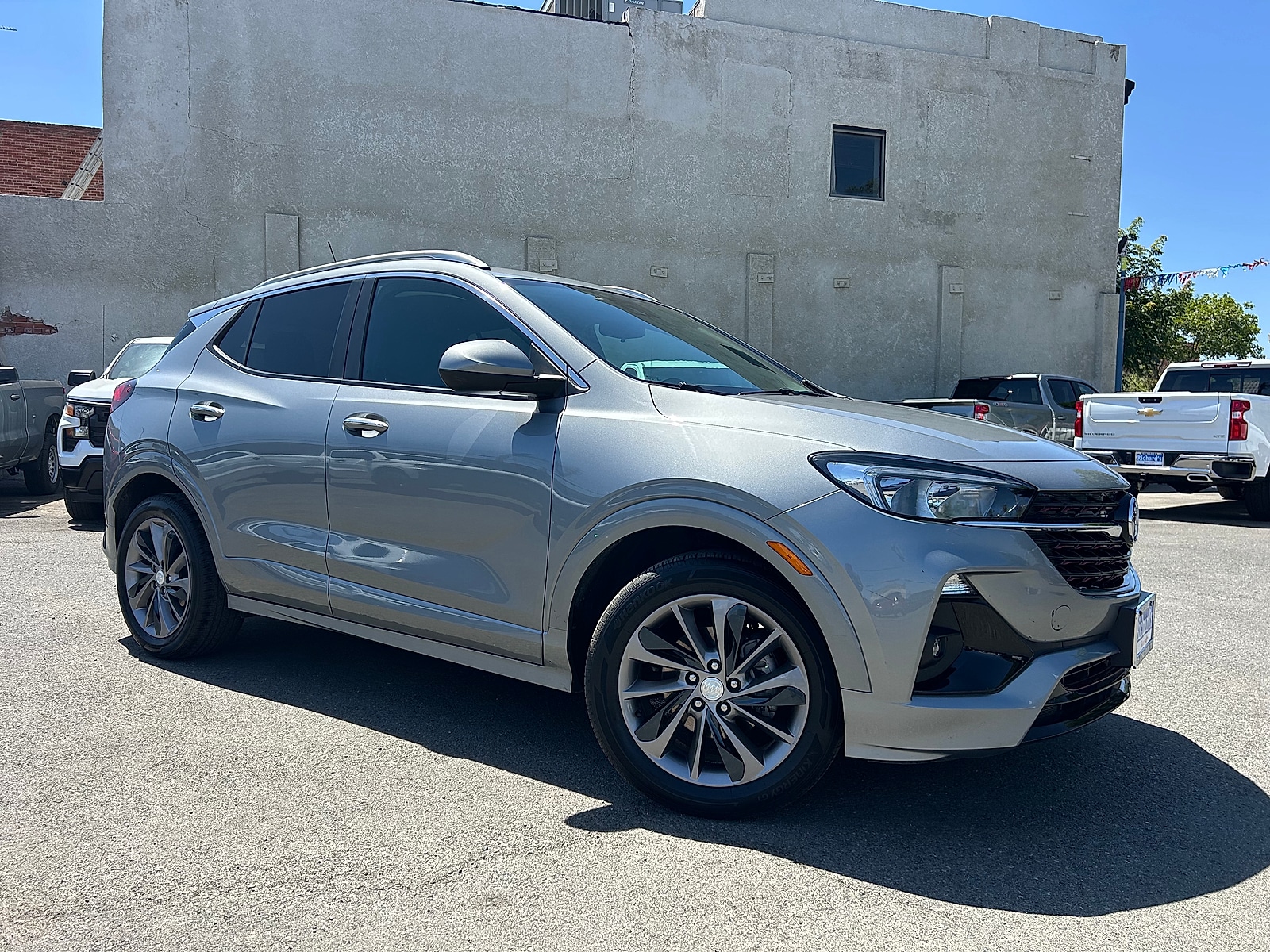 2023 Buick Encore GX Select's photo